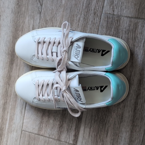 NIB Autry Dallas sneakers - Picture 3 of 15